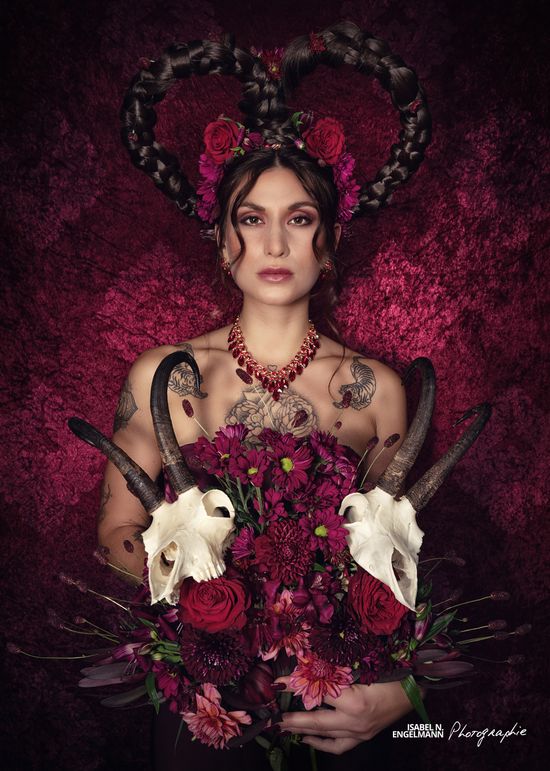 Rubeda aus der Serie Jagdtrieb – Farben der Vergänglichkeit, 2025, von Fotograf Isabel Engelmann