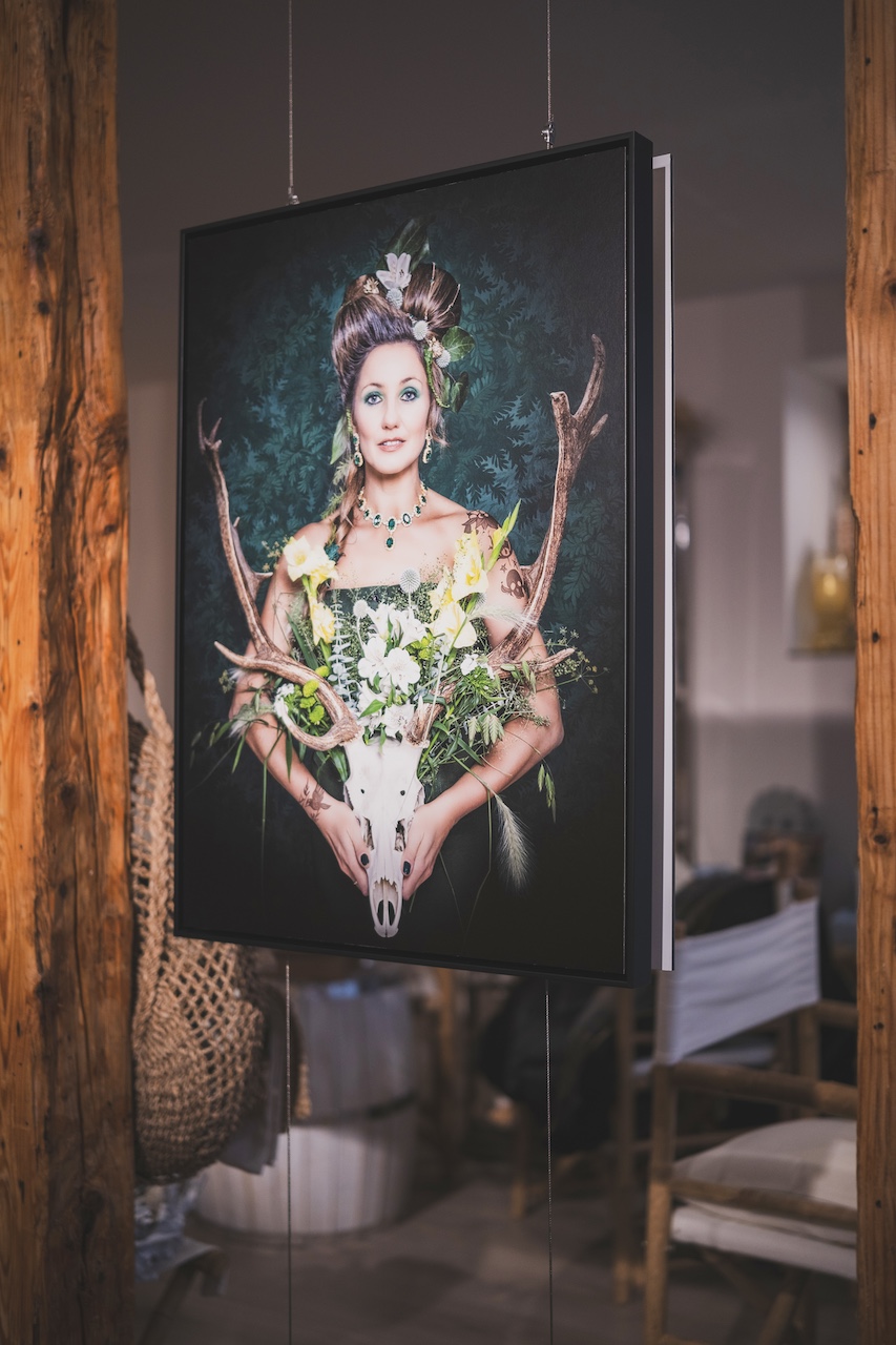 Limitierte Edition der Viriditas aus der Serie Jagdtrieb der Fotografin Isabel Engelmann