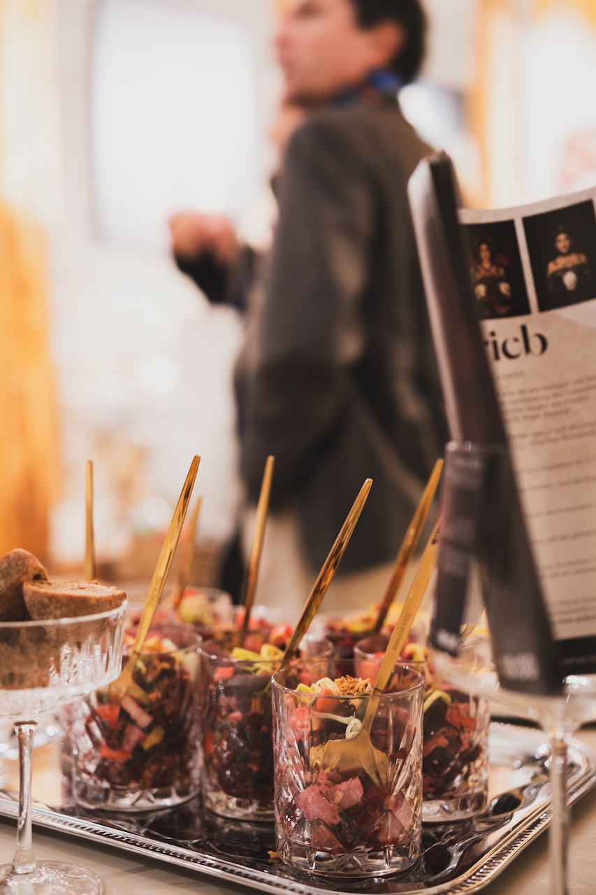 Wilde Tapas im Marella in Baden-Baden für die Vernissage Jagdtrieb